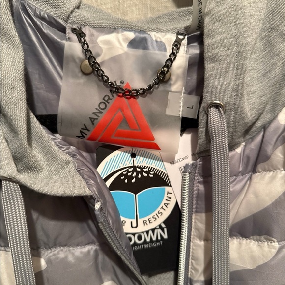 My Anorak Gray Camo Puffer short sleeve jacket Vest NEW - Picture 3 of 5